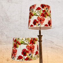 Charger l'image dans la galerie, Abat-jour tambour 25 cms - haut 22 & 18. Voile de coton motifs coquelicots.