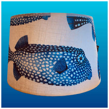 Charger l'image dans la galerie, Abat-jours ovales et tambour, tissu lin à motifs de poissons coffre, contrecollé.