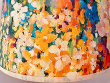 Charger l'image dans la galerie, Abat jour de forme tambour revêtu d'un coton à motifs floraux comme un tableau de Monet