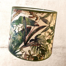 Charger l'image dans la galerie, Abat jour de forme tambour, contrecollé. Lin à motifs animalier.