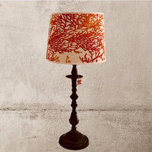Charger l'image dans la galerie, Abat jour de forme tambour, contrecollé. Lin à motifs de coraux orangés.