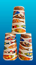 Charger l'image dans la galerie, Abat jours coniques élancés, contrecollés sur un coton à motifs poissons stylisés, très colorés.