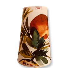 Charger l'image dans la galerie, Abat jours coniques élancés, contrecollés. Motifs floraux.