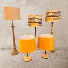 Charger l'image dans la galerie, Abat jour tambour contrecollé sur des tissus dans les tons jaunes. Lin, cotons.