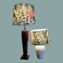 Charger l'image dans la galerie, Abat jour tambour 35 et 30 cms. Tissu floral. Clarke and Clarke.