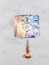 Charger l'image dans la galerie, Abat jour contrecollé. Tissu Lalie Design. fond neutre