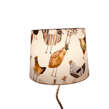 Charger l'image dans la galerie, Abat-jour-de-grande-taille-contrecollé-sur-un-tissu-à-motifs-cocottes-stylisées-3