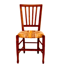 Charger l'image dans la galerie, Paire chaises paillées bois naturel. Tons curry. En solo1