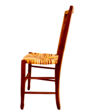 Charger l&#39;image dans la galerie, Paire chaises paillées bois naturel. Tons curry.  Profil2
