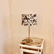 Charger l'image dans la galerie, Ovale moyen. Soie et coton. Motif floral