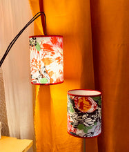 Charger l'image dans la galerie, Les Pitchounes. Abat- jour cylindre. Contrecollé. Bouquet