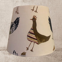 Charger l'image dans la galerie, AJ Tissu Cocottes, poulettes stylisées. Coton. vue4