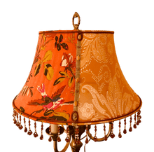 Charger l'image dans la galerie, Lampe-bouillotte-Abat-jour-pagode-ronde-système-lyre-à-grains-orange-côtés