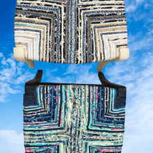 Charger l'image dans la galerie, Chaise ancienne blanche, paillée dans les tons bleus, taupe, écrus. Paire, dessus