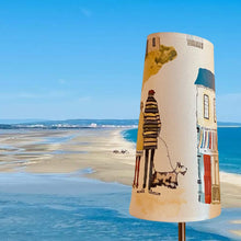 Charger l&#39;image dans la galerie, CONE D15.10 H 27. passants de bord de mer.
