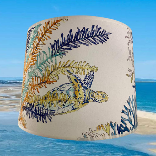 AJ tambour. tissu ambiance marine. Tortue qui nage