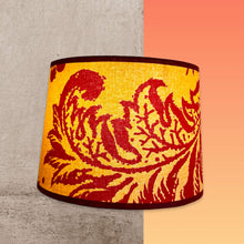 Charger l&#39;image dans la galerie, Abat jour tambour contrecollé. Tissu coton à motifs floraux Manuel Canovas.
