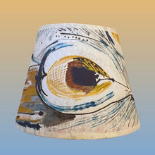Charger l&#39;image dans la galerie, Abat-jour conique de petite taille. Diamètre 20. Contrecollé. Tissu Panache de Lalie Design
