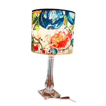 Charger l&#39;image dans la galerie, Luminaires Fleurs et fruits stylisés. Abat-jour cylindrique et suspension, tubes à poser ou forme tulipe à festons bas ancienne.
