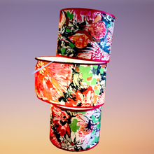 Charger l&#39;image dans la galerie, Abat-jour ovale, cylindrique ou tambour (taille à choisir) recouvert d&#39;un tissu floral Lalie Design
