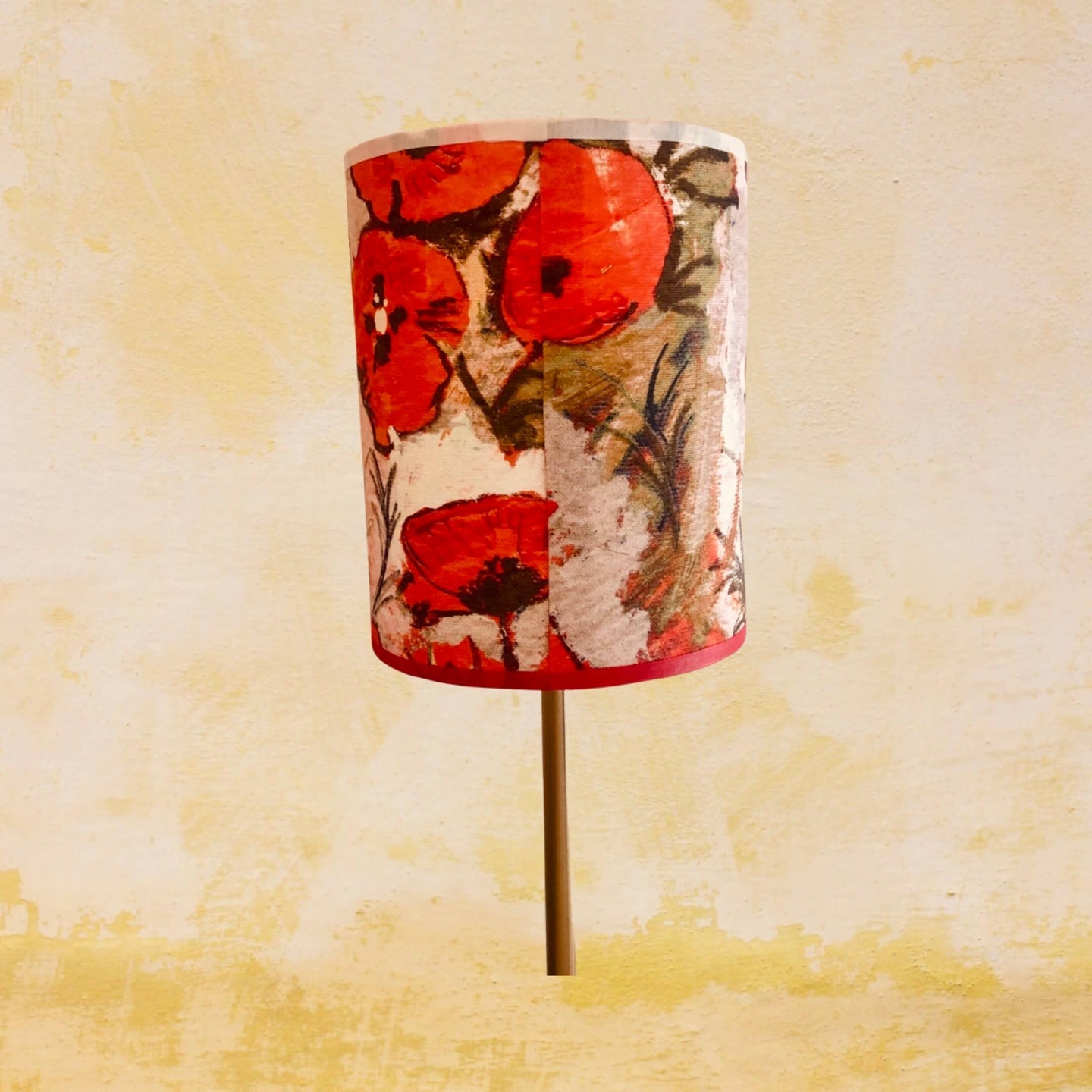 Les pitchounes. Abat- jour cône ou cylindre. Contrecollé. Coquelicots Lalie Design