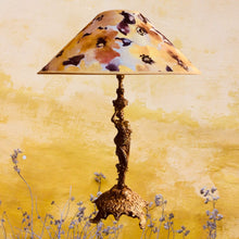 Charger l&#39;image dans la galerie, Chapeau chinois 45 cms, fond jaune, revêtu d&#39;un coton aux motifs floraux. Sur pied ancien
